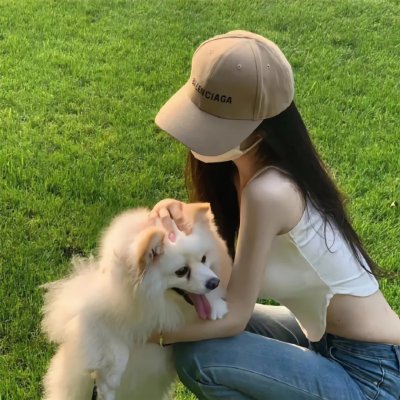 坐在门口的幽灵